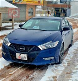 نيسان ماكسيما